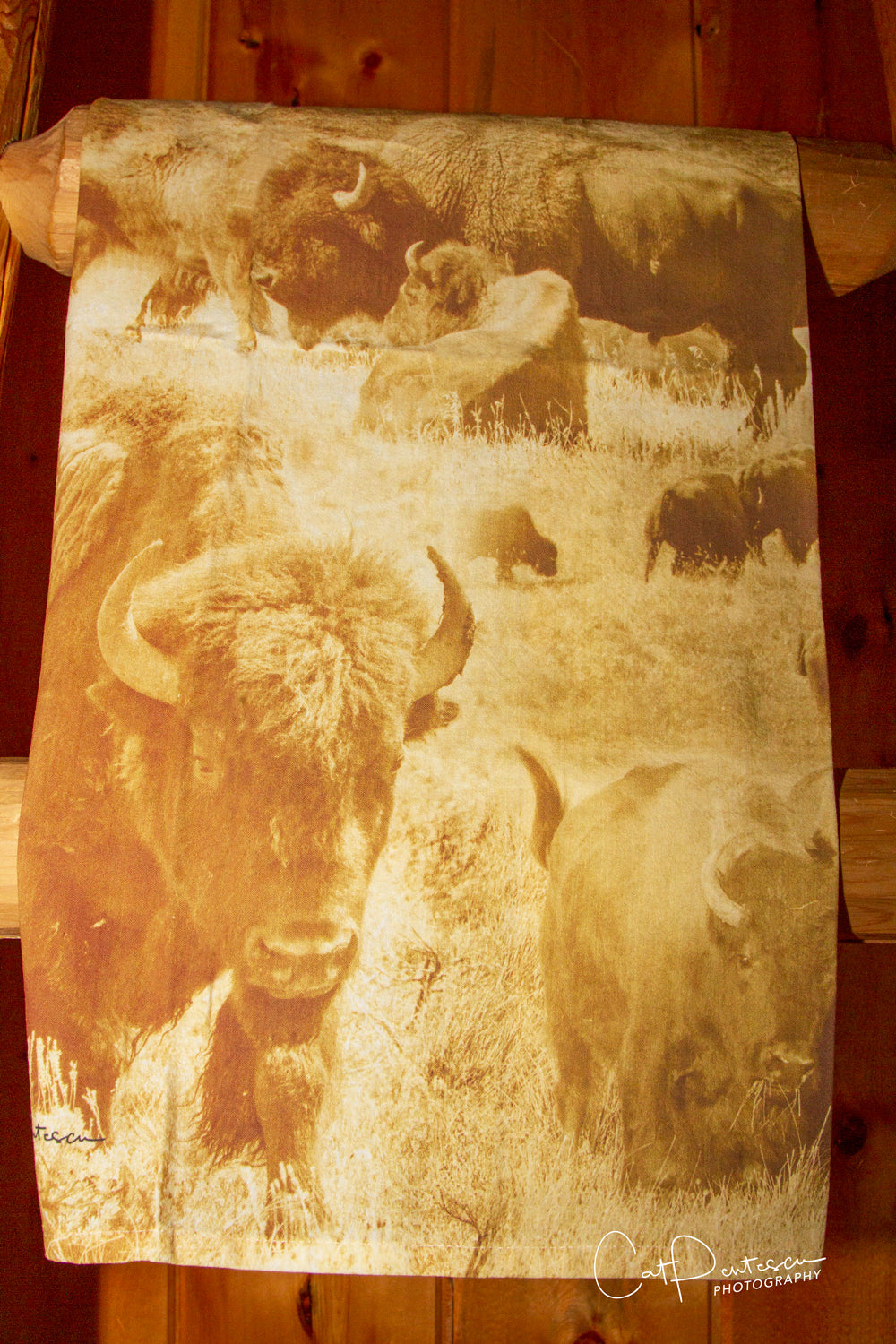 BUFFALO MONTAGE FLOUR SACK TOWEL