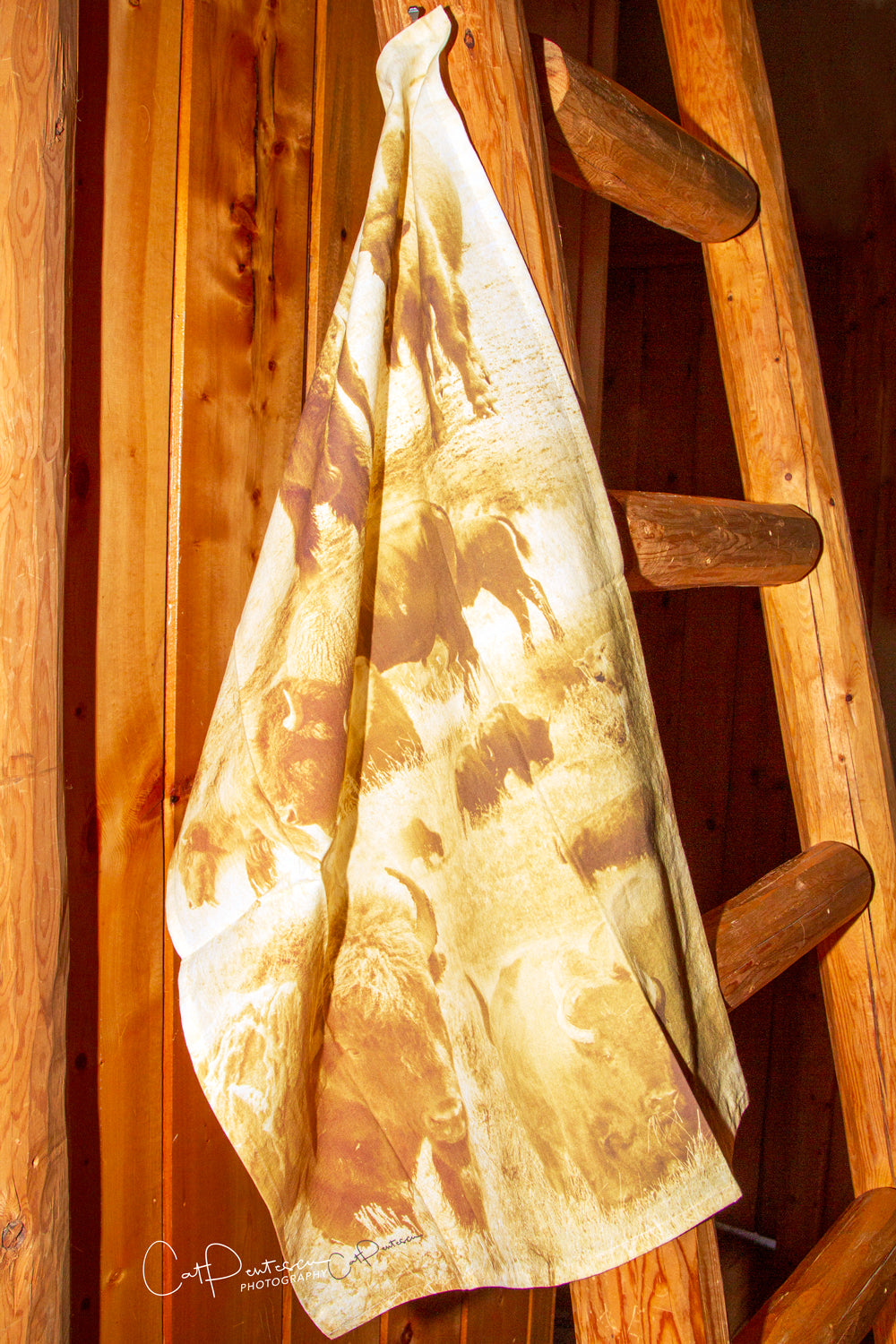 BUFFALO MONTAGE FLOUR SACK TOWEL