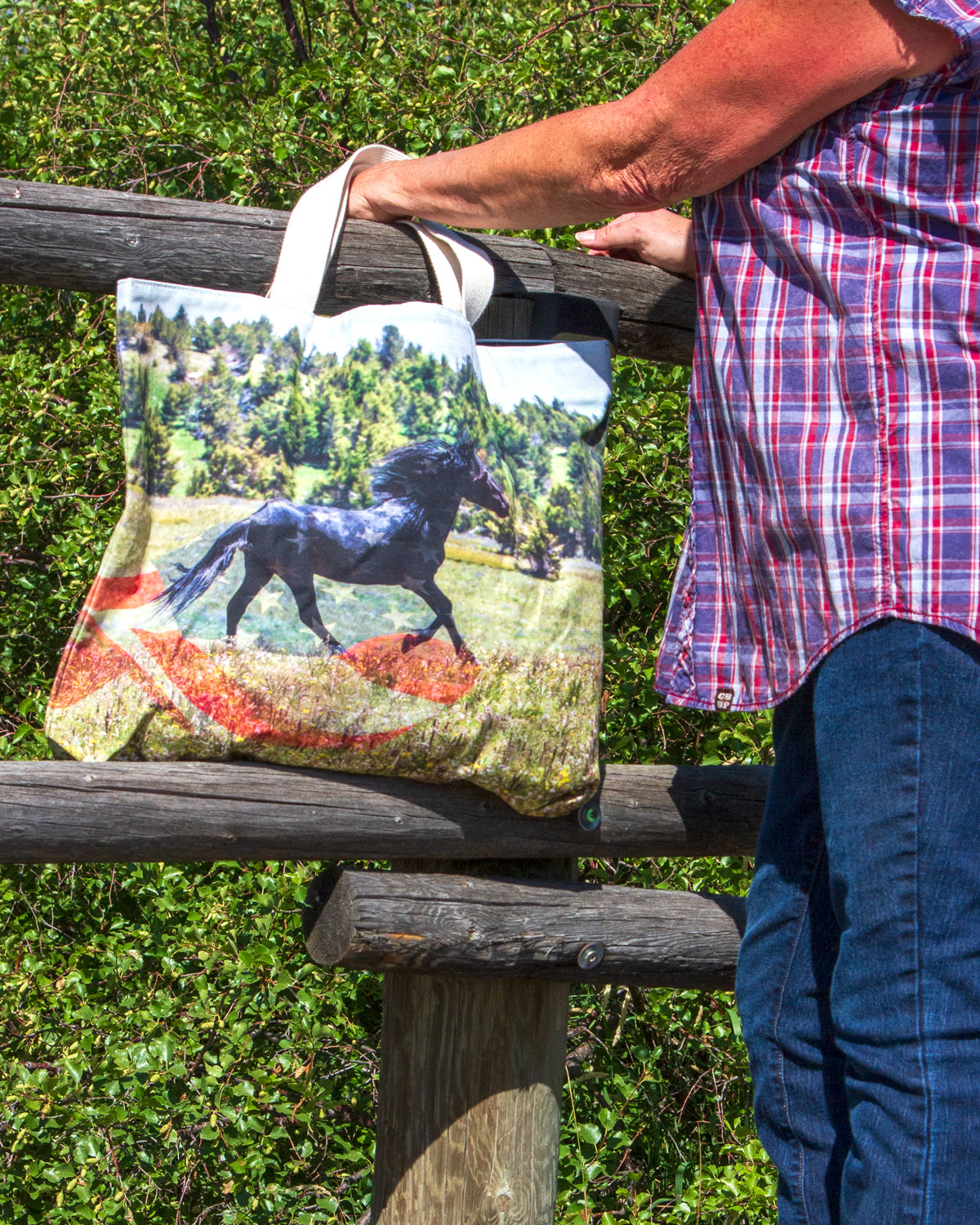 RUN FREE MARKET TOTE