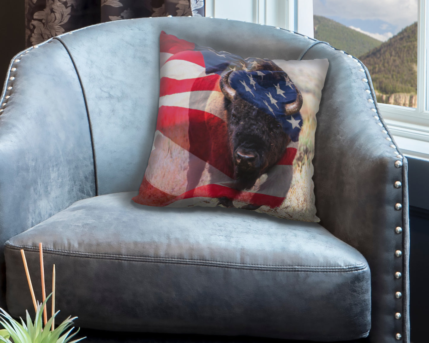 THE PATRIOT ACCENT PILLOW COVER